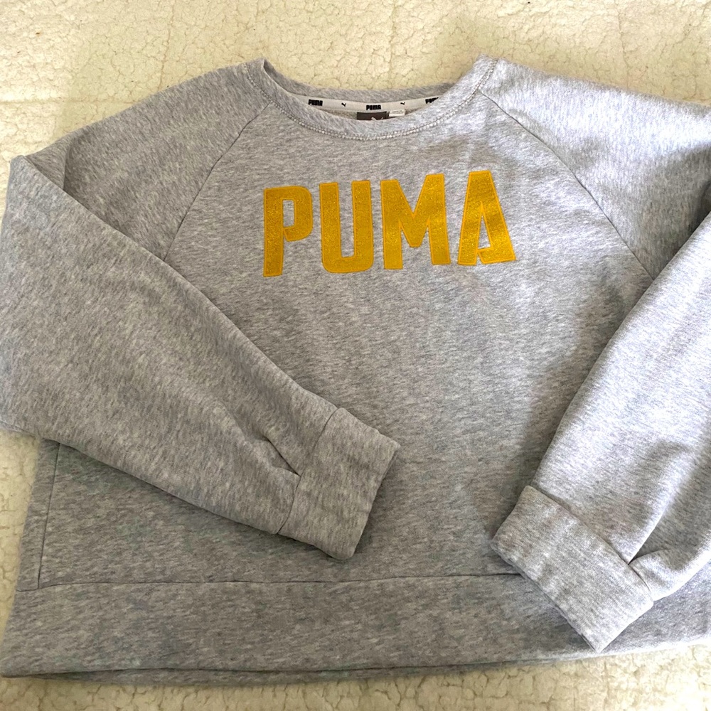 Comfy puma sweatshirt